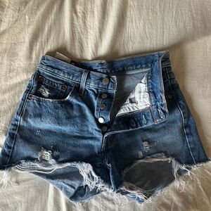 Levi’s Distressed Denim Women Shorts